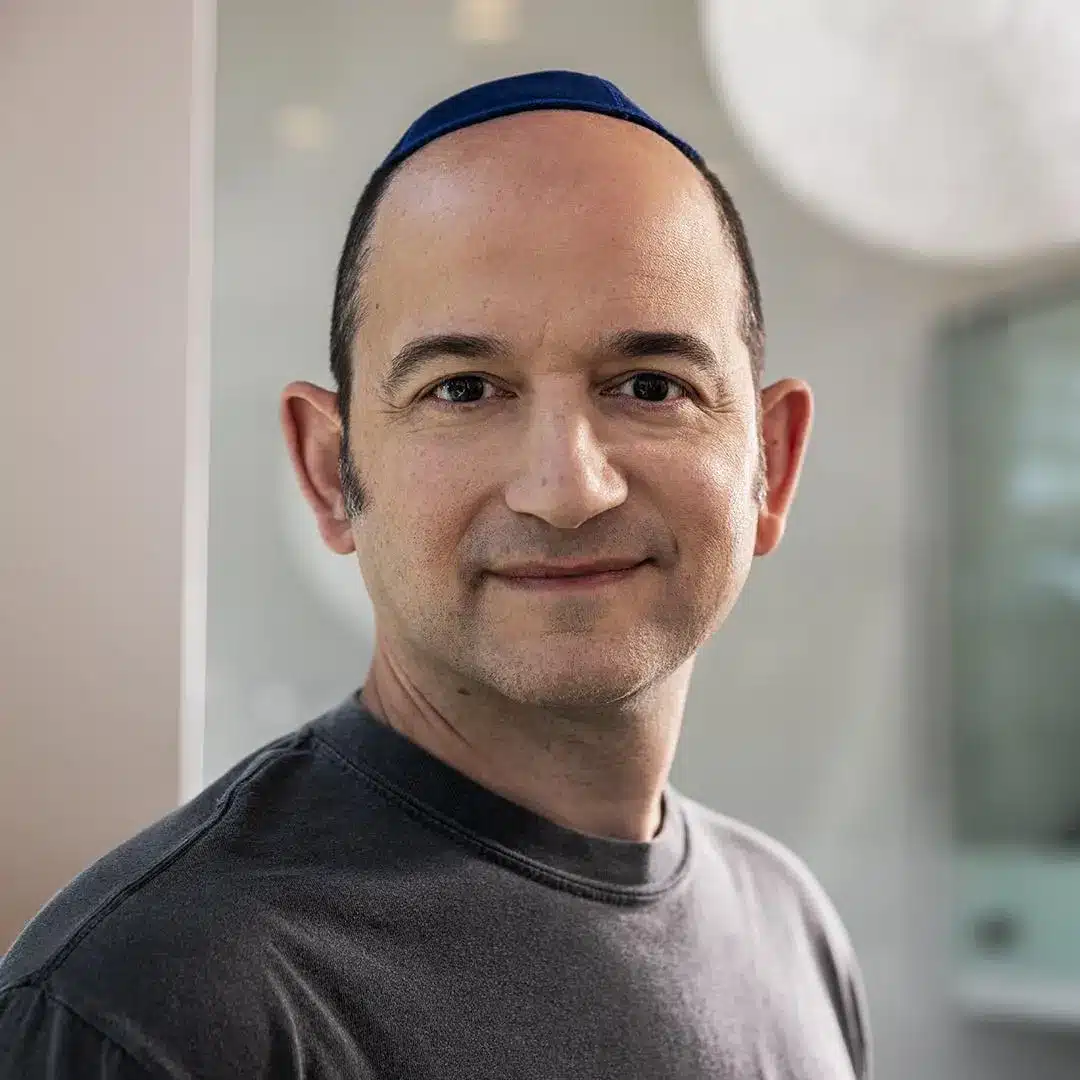 Noam Shazeer, Fundador E CEO Da Character.AI | Metaverse Post