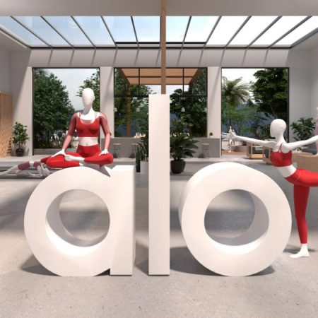 Alo Yoga Partners with Obsess to Launch VR Shopping Experience on Meta Quest 2
