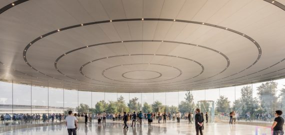 Apple Unveils Mixed-Reality Headset at Steve Jobs Theater. What to Expect?