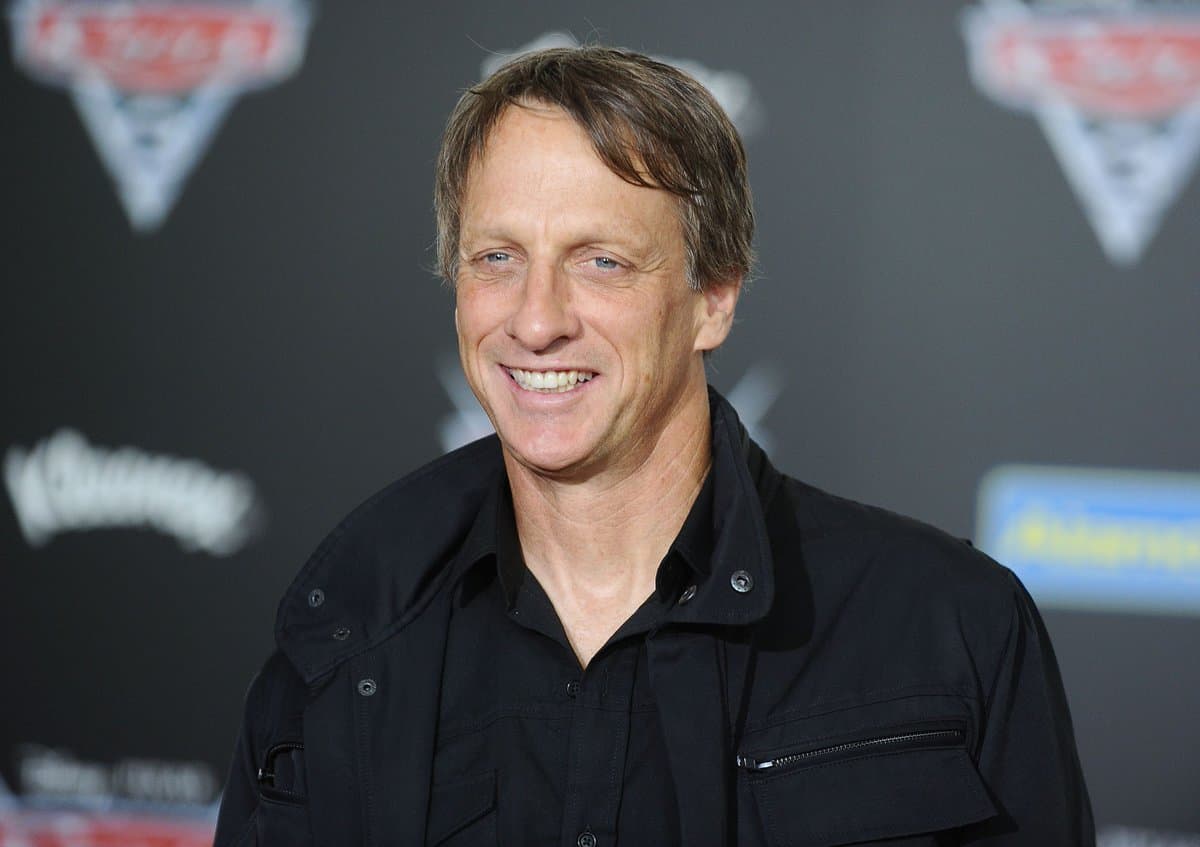 Tony Hawk, amerykański zawodowy skateboardzista i aktor. | Post Metaverse
