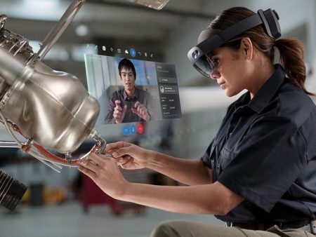 Microsoft Shares its Vision for HoloLens 2 and Mixed Reality after Shutting Down AltspaceVR