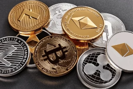 Altcoins vs. stablecoins: Key differences explained (2023)