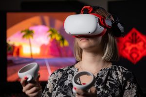 Musim panas ini, peneliti VR di University of Iowa mencari langkah awal untuk menyembuhkan penyakit dunia maya