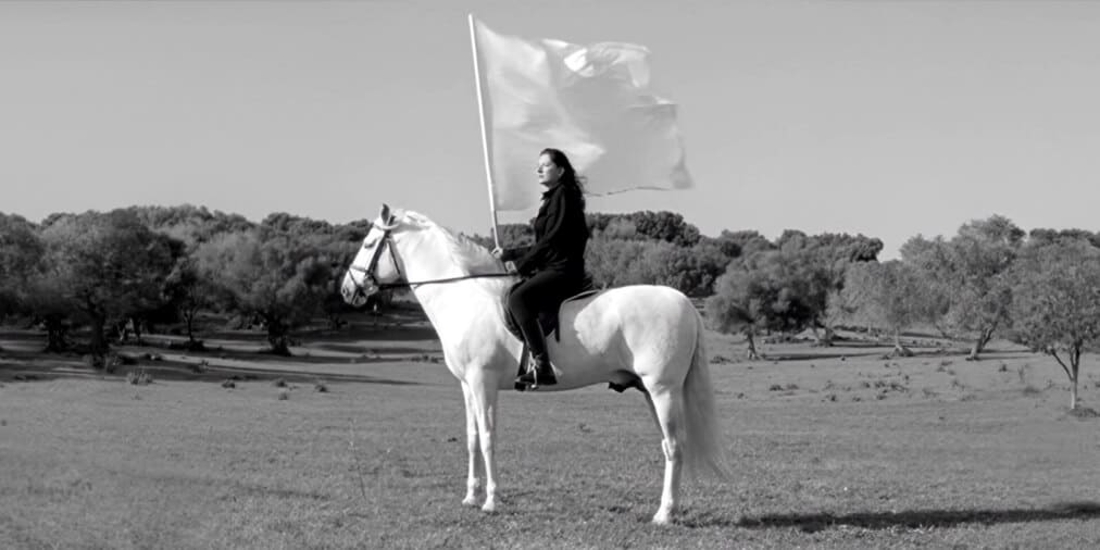 Marina Abramović avala web3 abans de l'alliberament de la seva primera NFT