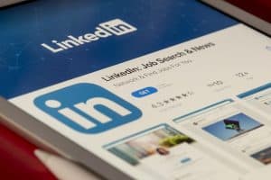 Best Practices for Creating an Effective LinkedIn Company Page 