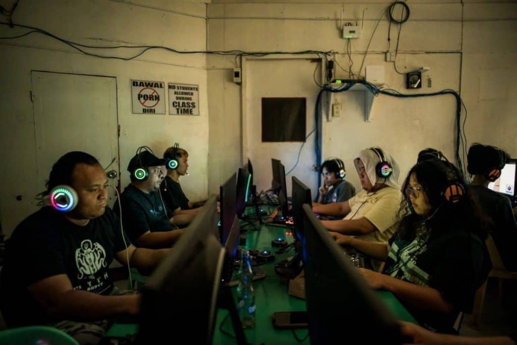 The Washington Post Reports on Working Conditions of AI Moderating Freelancers in Philippines