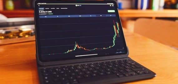 MT4 vs MT5 for Crypto Trading