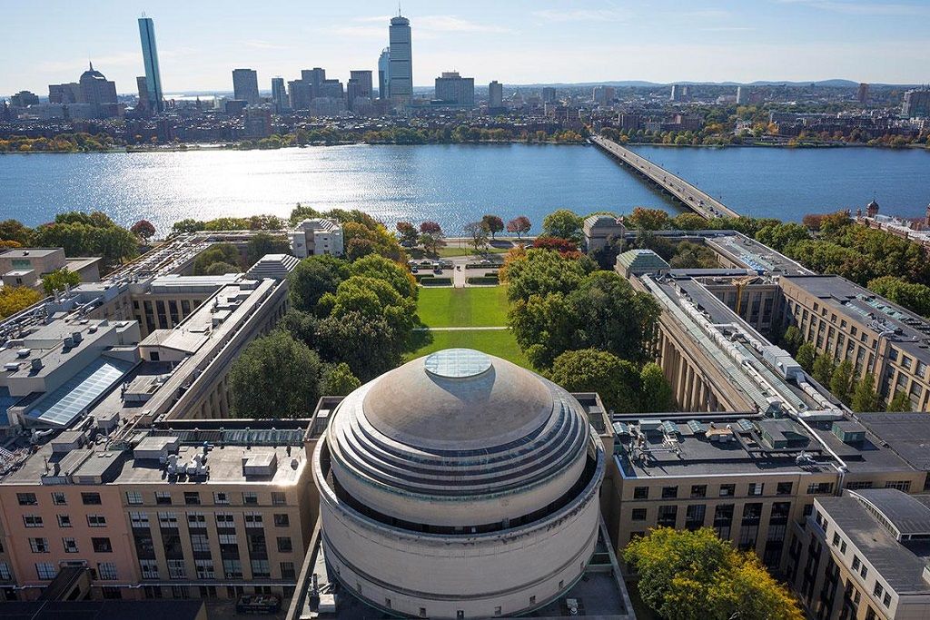 Best Universities for Metaverse and Web3: Massachusetts Institute of Technology (MIT)
