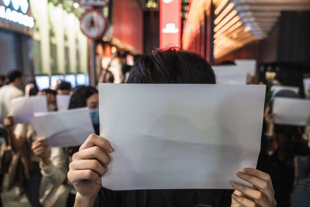 De Chinese oppositie profiteert van deze maas in de wet door elke protestvideo te spiegelen