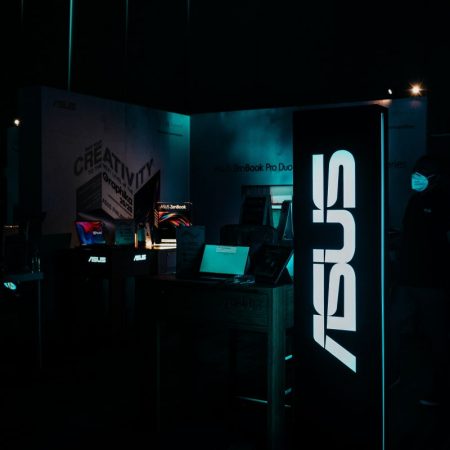 ASUS launches a Metaverse unit and a curated NFT platform